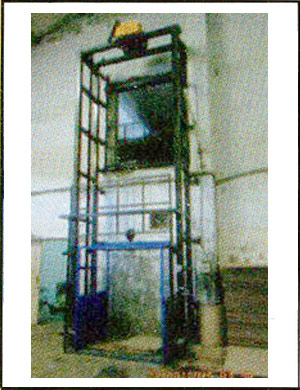 Electrical Goods Lift